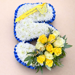 number five shaped flowers with never forgotten ribbon